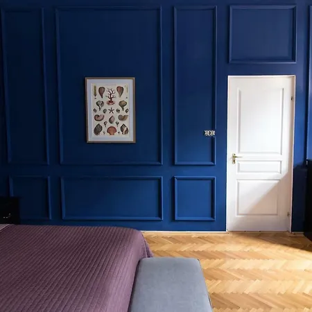Lägenhet Stunning 2 Bdrm In Top Location *