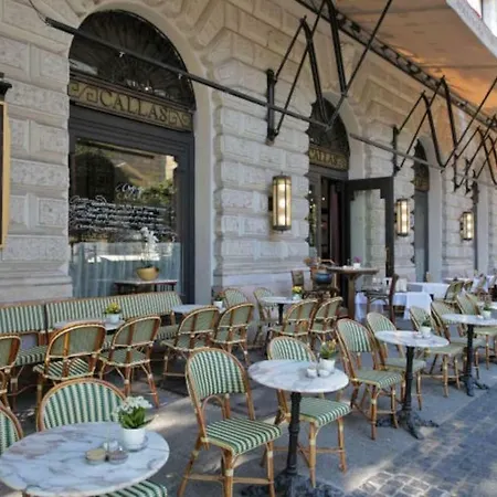 Stunning 2 Bdrm In Top Location Budapest